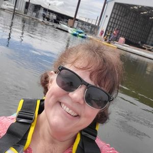 Meet your Posher, Christina